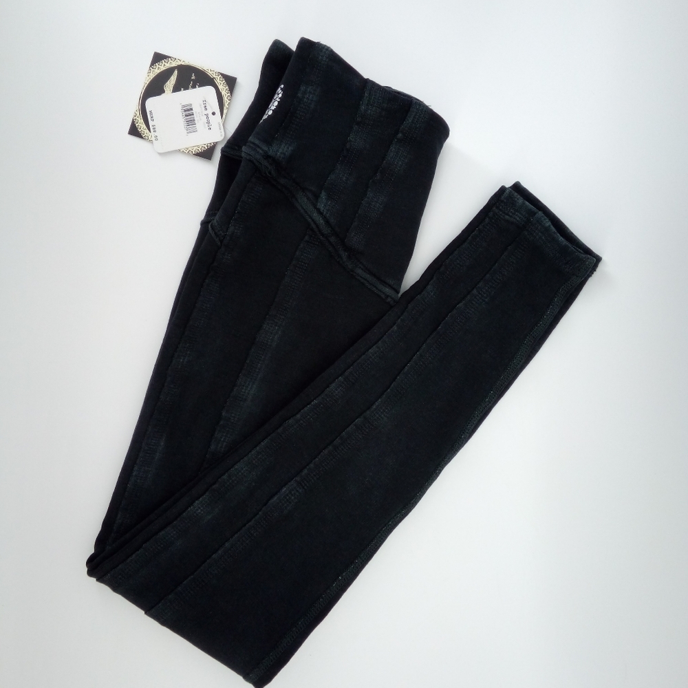 NWT Free People Movement Hybrid Leggings Black Gray Exposed Hem XS - Picture 8 of 15
